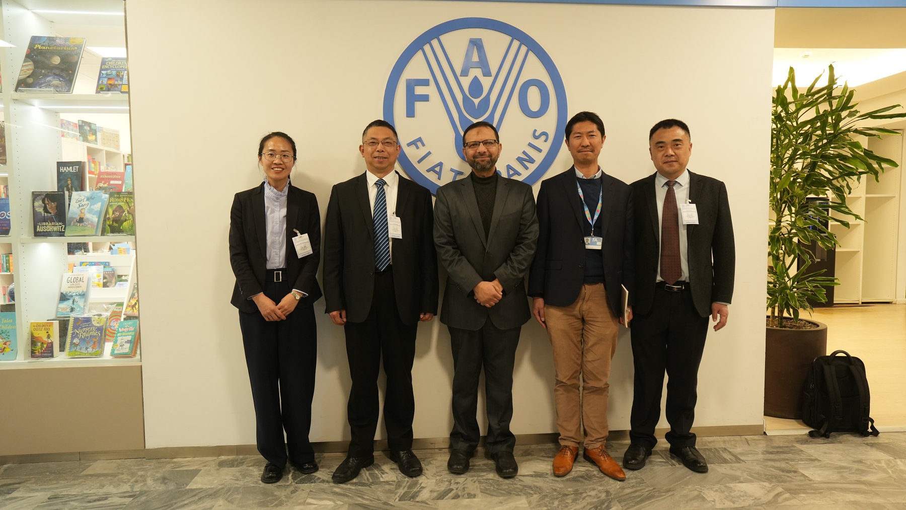 金正大集團(tuán)董事長(zhǎng)李玉曉一行訪問聯(lián)合國(guó)糧農(nóng)組織總部，就推廣中國(guó)糧食增產(chǎn)金方案達(dá)成初步合作意向